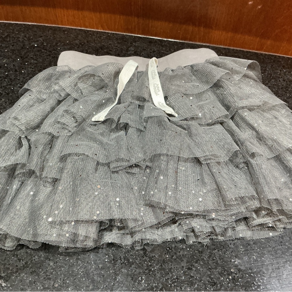 EUC Peekaboo Beans Gray Layered Tulle Skirt with Sparkle size 5 T